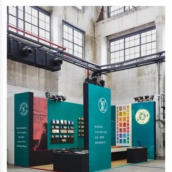 Louis Vuitton Tote Bag Red RARE Shanghai City Book Store Pop Up - Picture 7 of 11